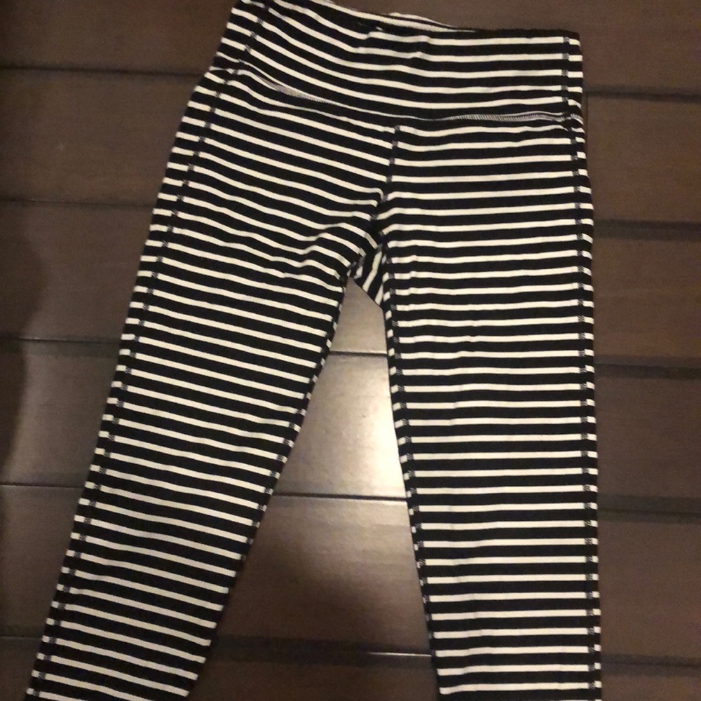 Athleta cropped workout pant